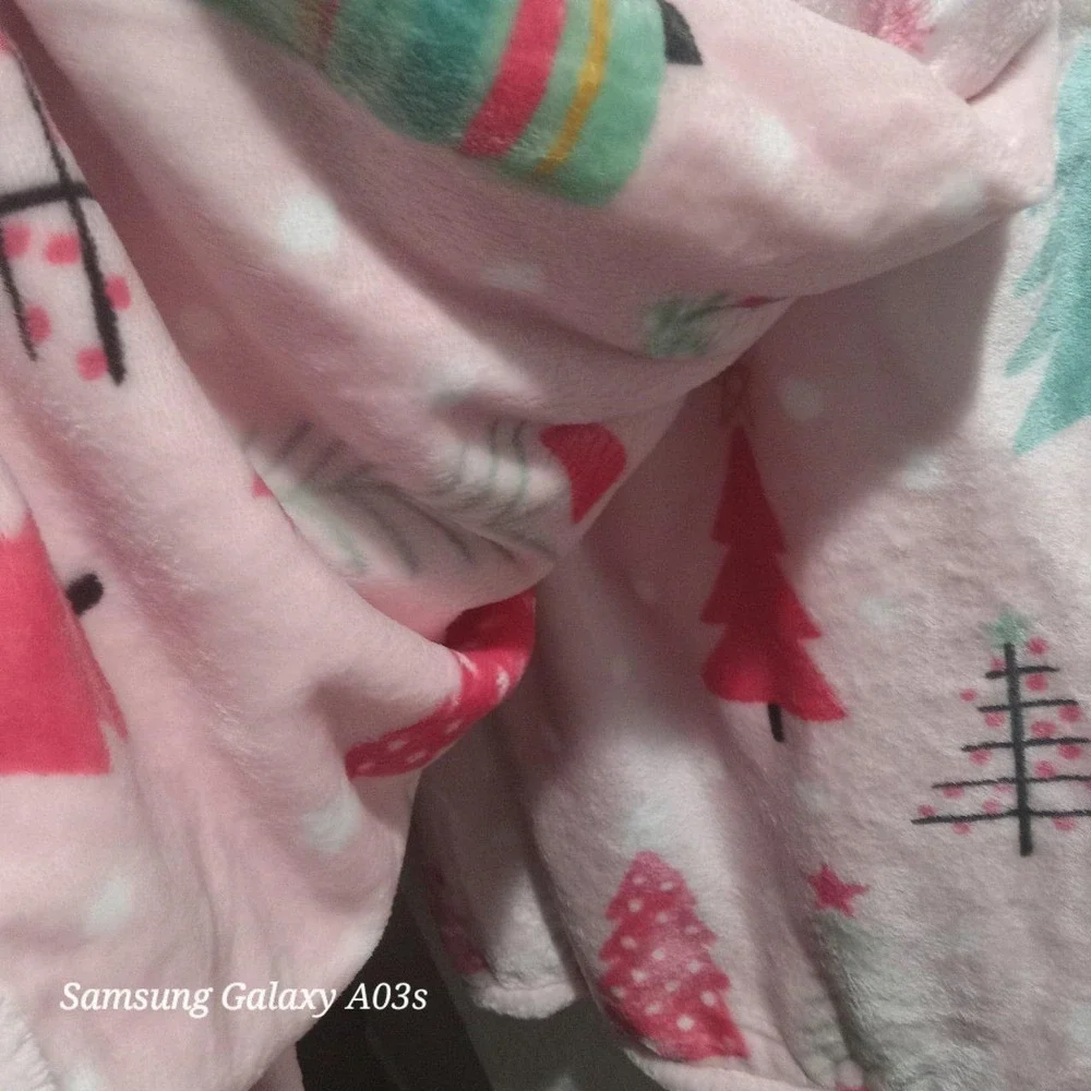 PINK Holiday Christmas Tree Blanket 60×70